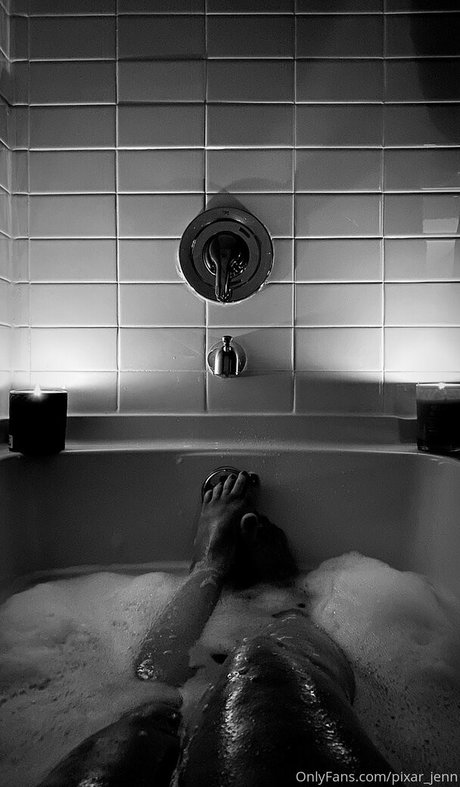 Ishrn star beautiful pics