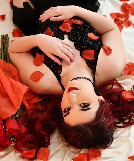 Biologistinbeauty model sexy img