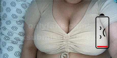 xsubmissivelissx naked model picture