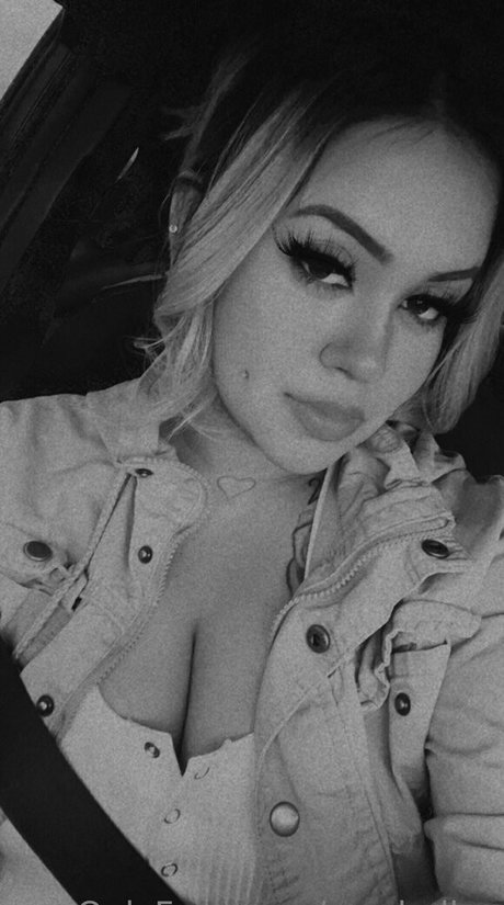 mxchellxx pornstar beautiful image