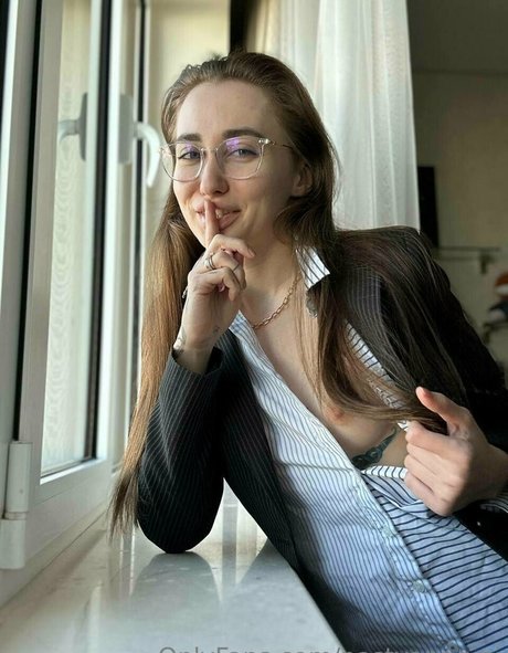 naughty onlyfans free porn photos