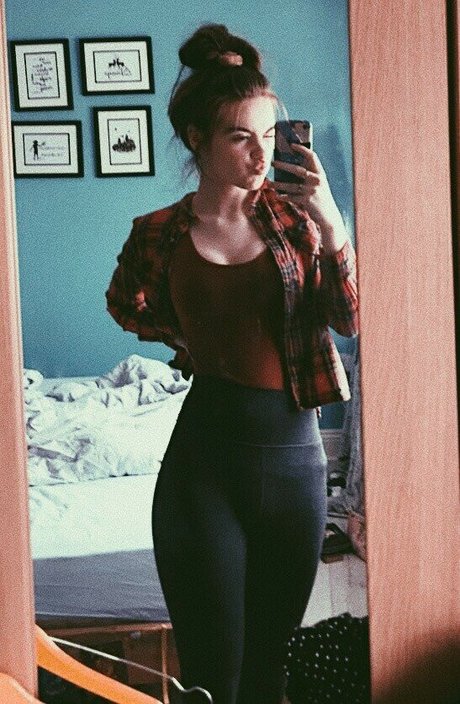 Laura Anne model beautiful image