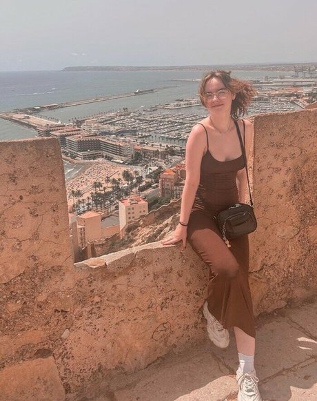 Laura Anne nice model pics