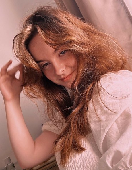 Laura Anne hd model gallery