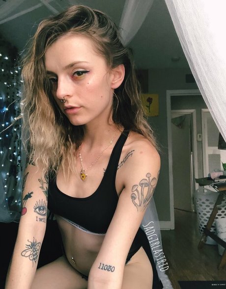 sadgirlastridsfree sex actress image