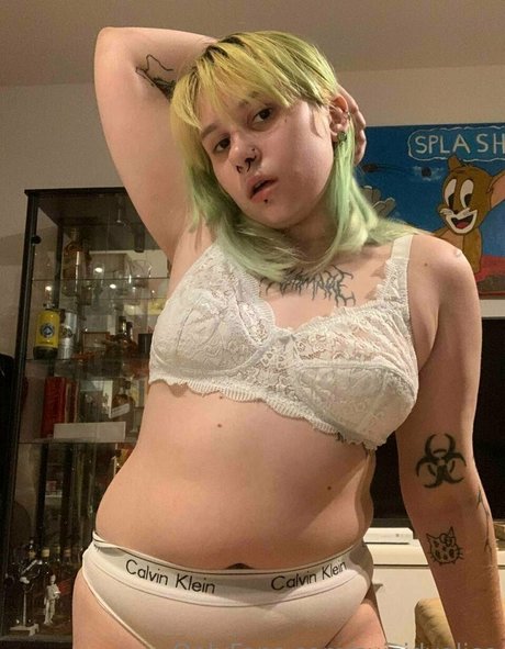 suicidyalice exclusive model images