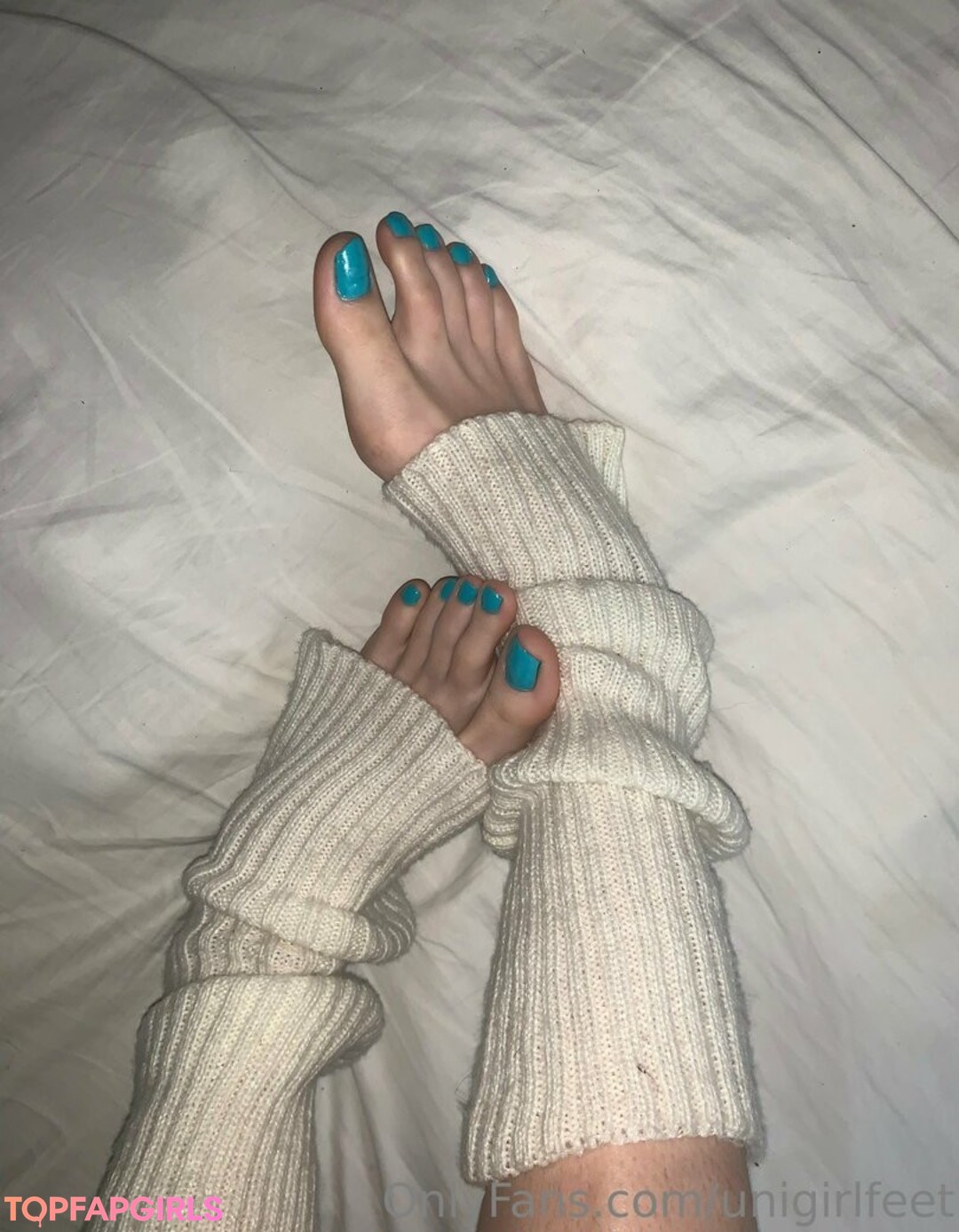 unigirlfeet porn model pics