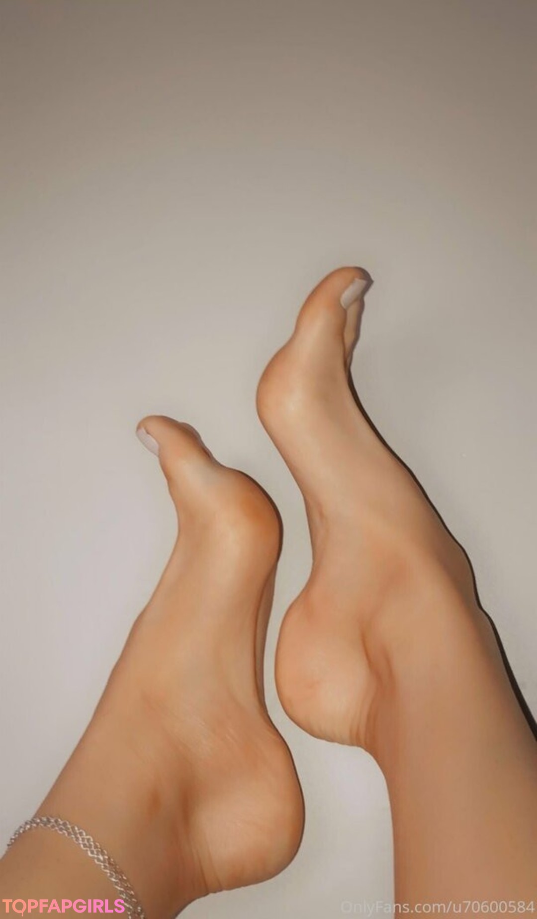 unigirlfeet model art pics