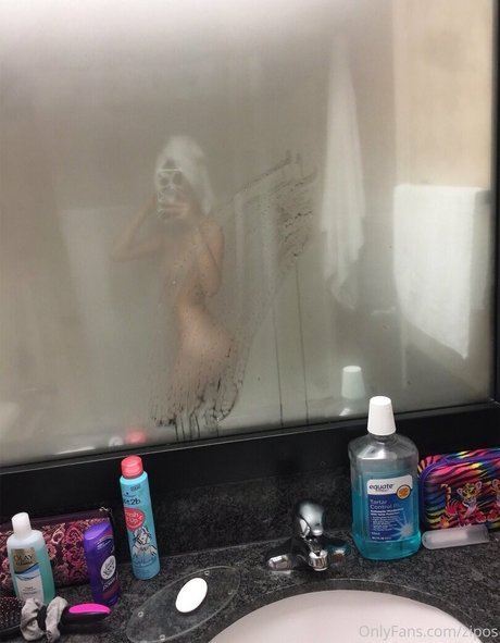 zipos high quality pornstar image