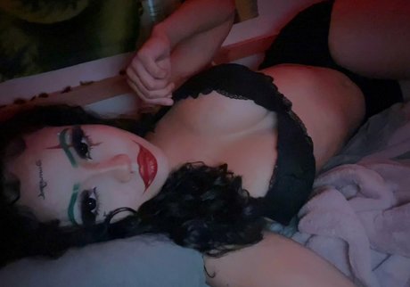 hot asian onlyfans top image