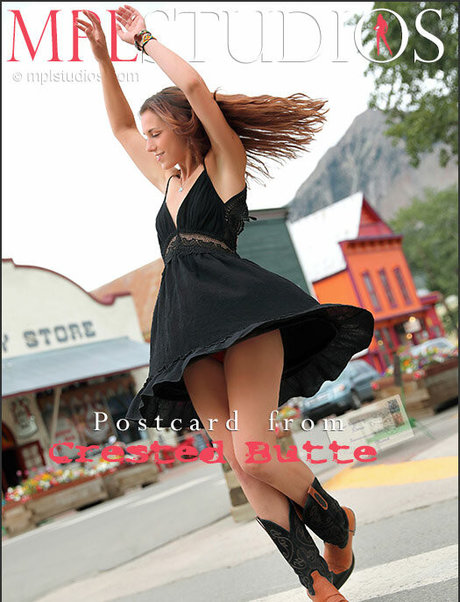 MPLStudios model top photos