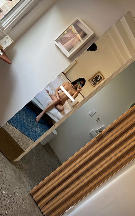 Helloitslynne star porn pics