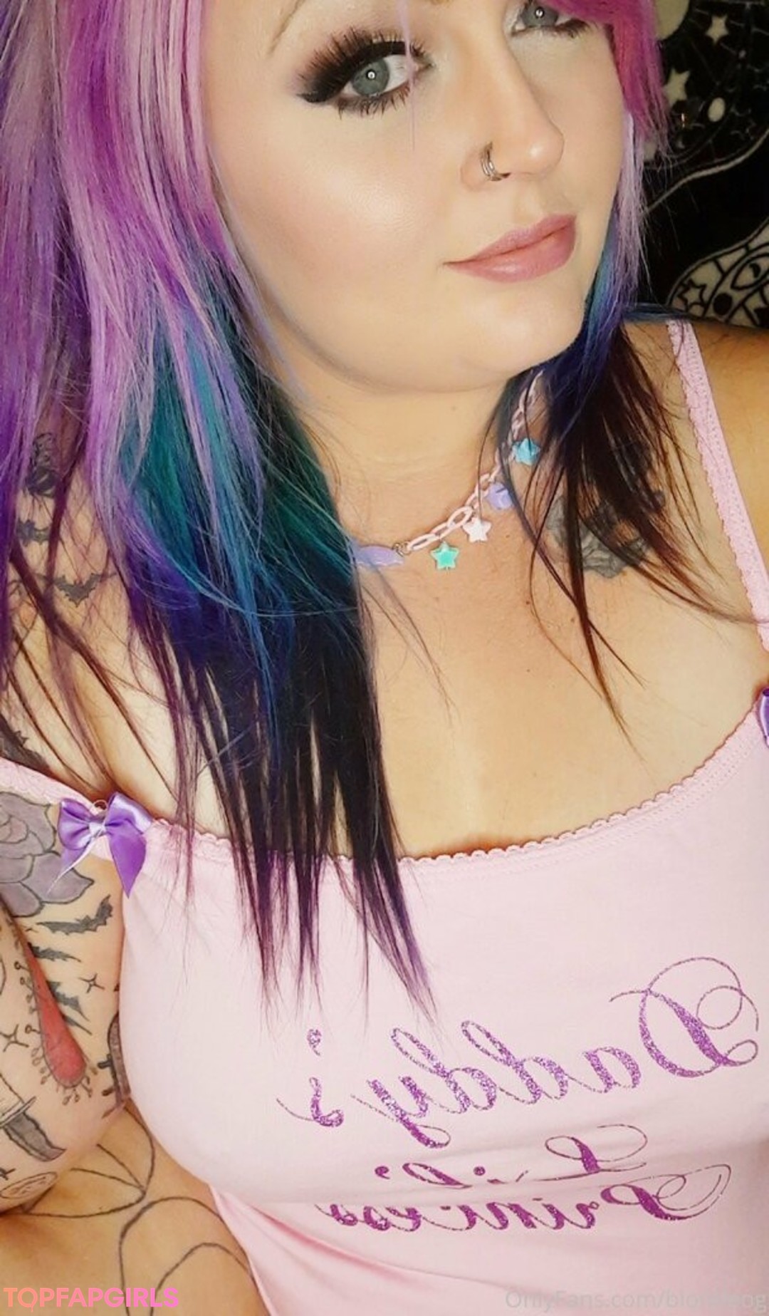 blondeog erotic actress picture