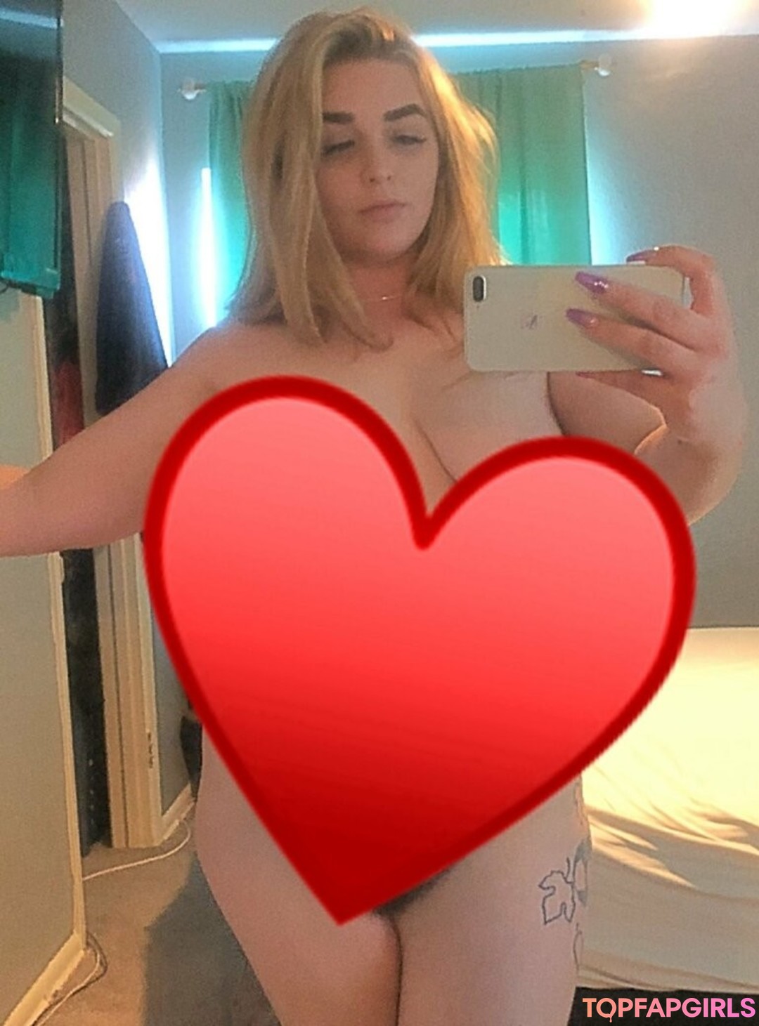 loganmilf model image