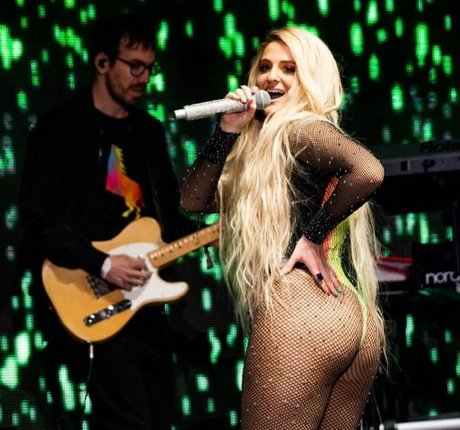 Meghan Trainor nude pornstar picture
