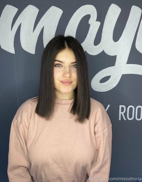 viaritel sexy star pics