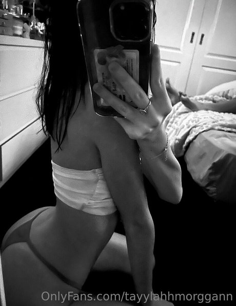 tayylahhmorggann art star img