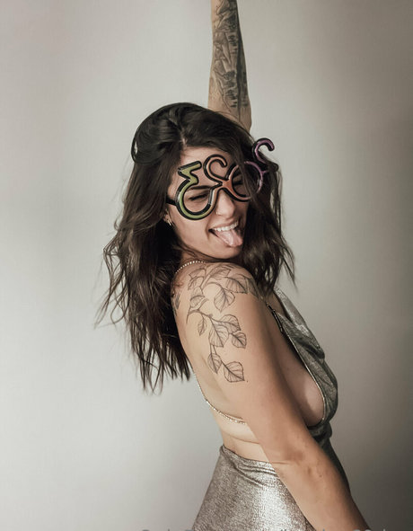 jessica69day erotic model images