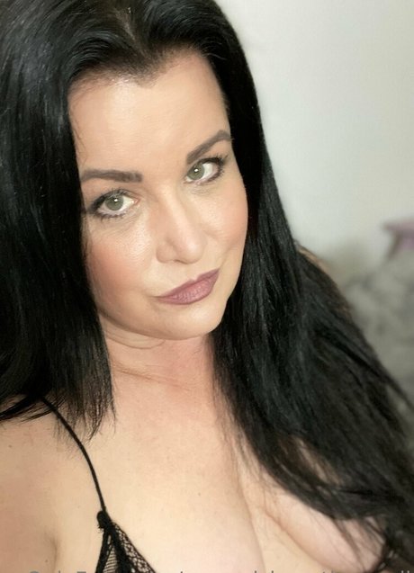 evparrishsouthernmil hot model pic