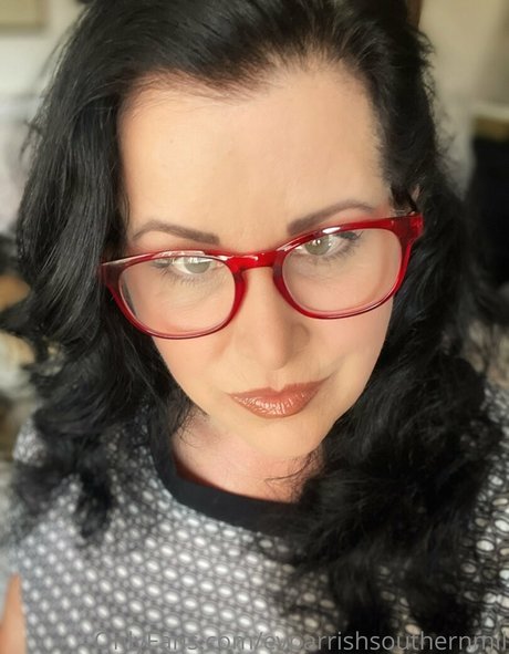 evparrishsouthernmil model naked pics