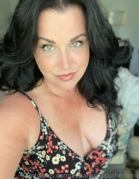 evparrishsouthernmil model sex photo