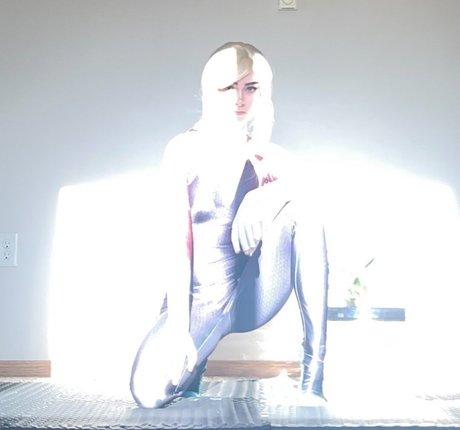 Awkspew roo2 top profile image