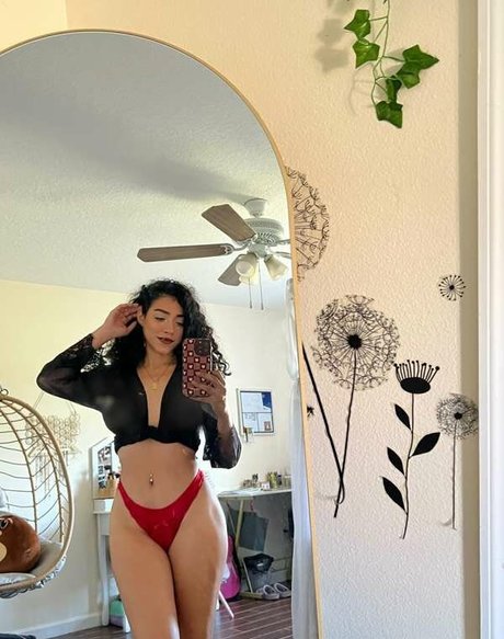 mature blonde onlyfans sexy pictures