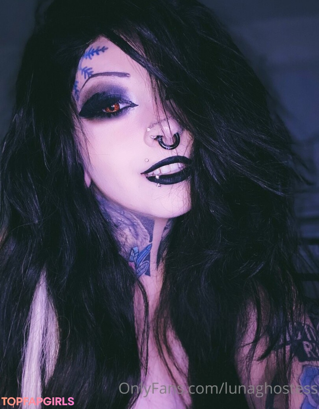 Luna Ghostess exclusive model galleries