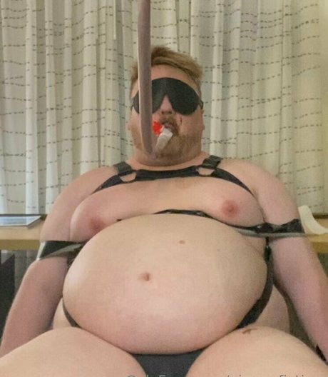 gimmefiction model free images