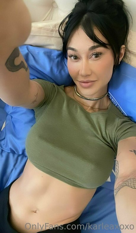 karleaxoxo pornstar adult photos
