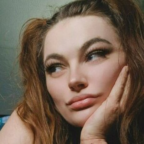 Caitlyn Reid model archive