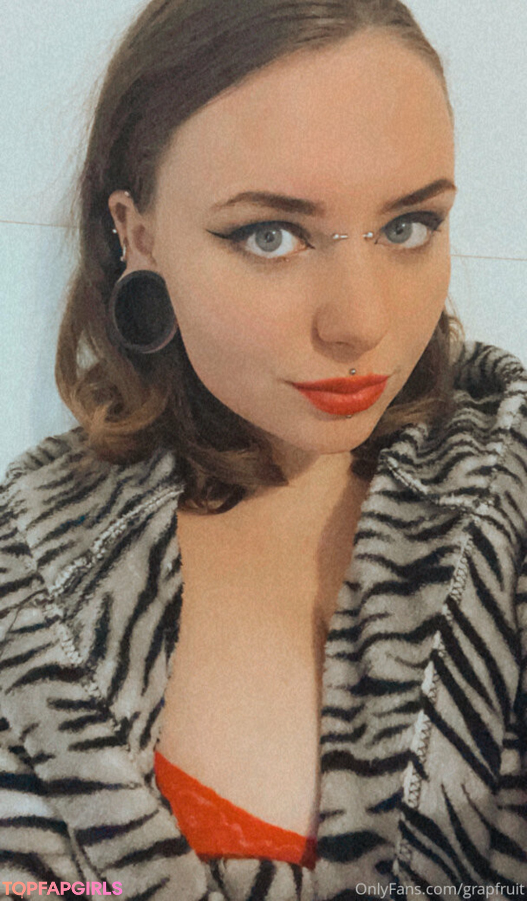 sewergirl top profile image