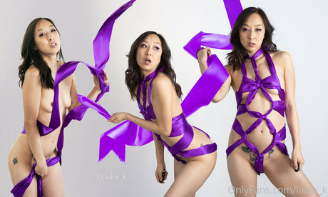 ladie k naked actress photo