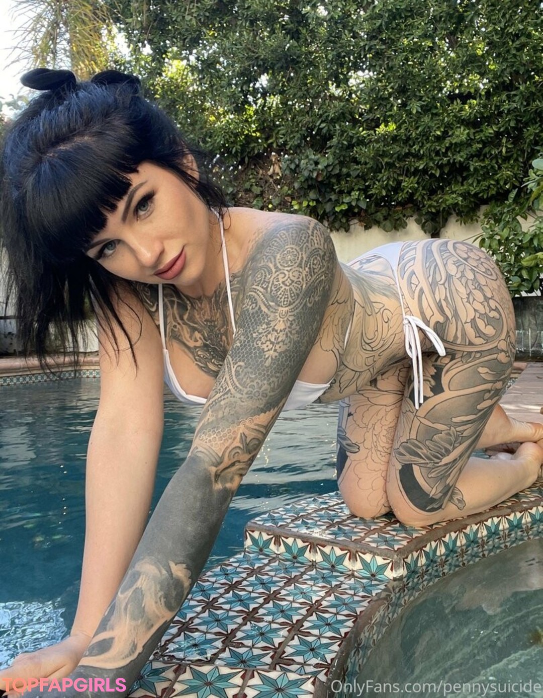 Penny Suicide model galleries