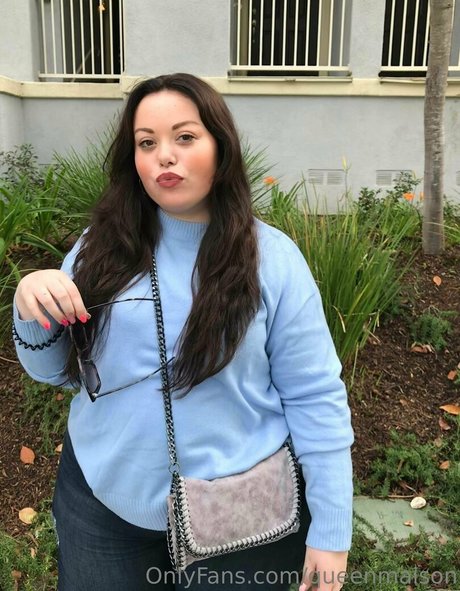 queenmaison star exclusive photos