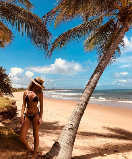 Maria Eugenia Suconic model hd photos