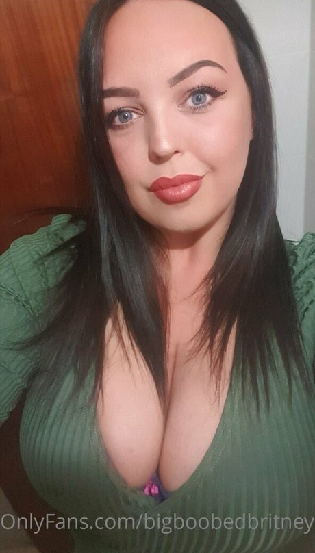 bigboobedbritneyfree naked actress pictures