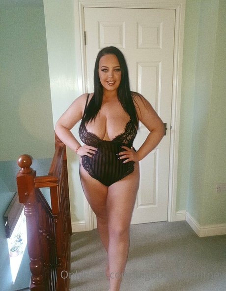 bigboobedbritneyfree top model gallery