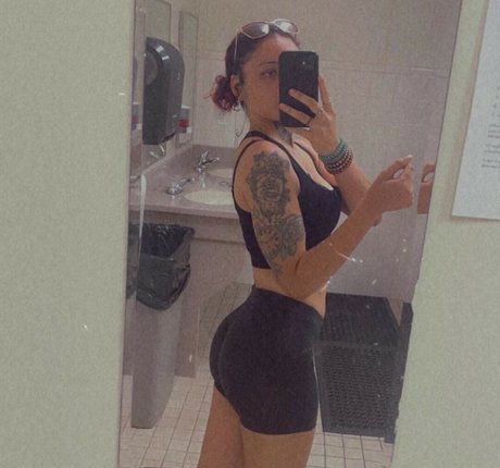 stepdaughter onlyfans free naked photos