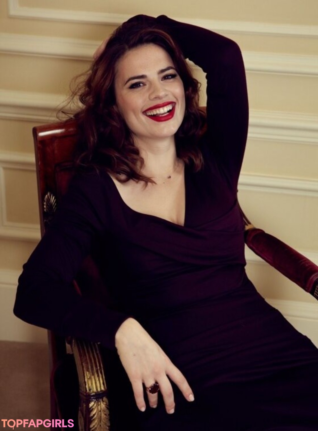 Hayley Atwell porn model img