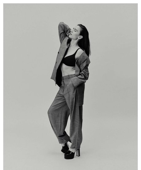 Hayley Atwell pretty actress img