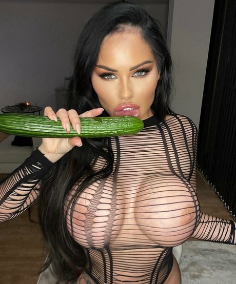 Paris Milan xxx actress galleries