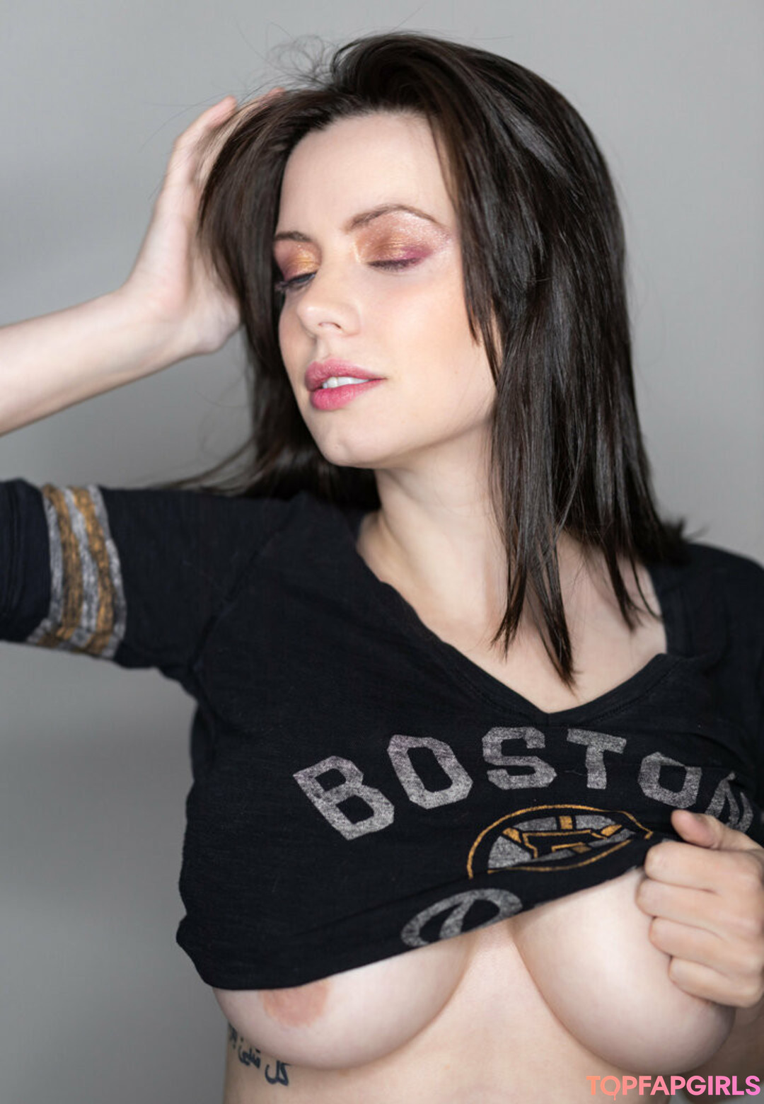 therealsampaige pretty pornstar pics