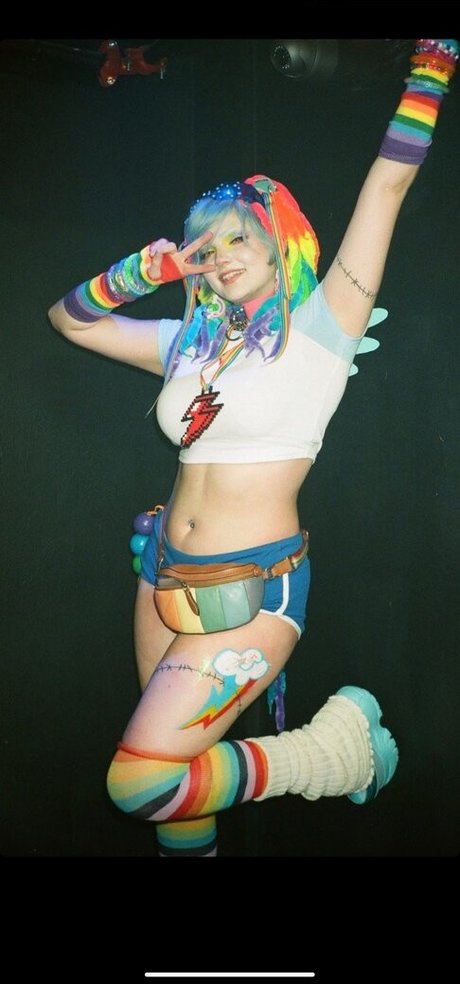 Succubus sushi model exclusive pics