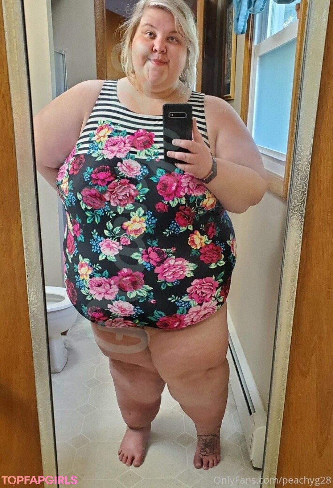 peachyg28 hot model img