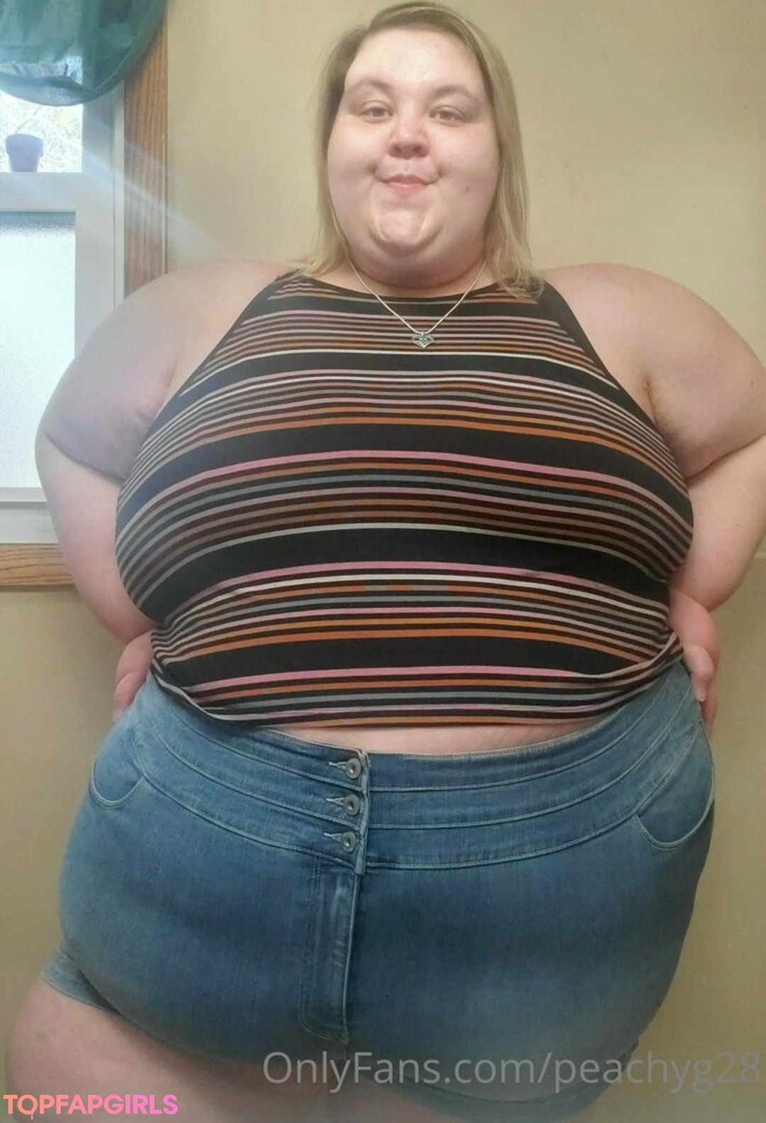 peachyg28 porn model pics