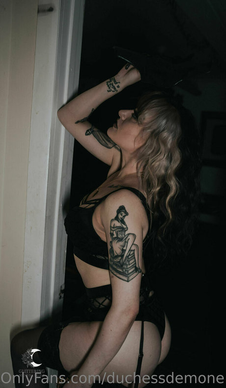 duchessdemone model hot pics