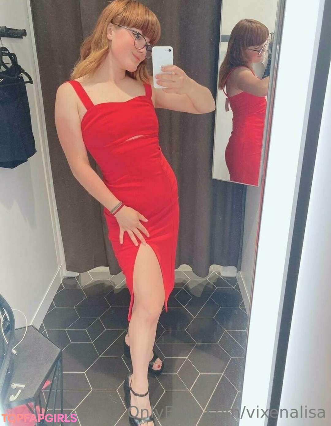 swim onlyfans nude photo