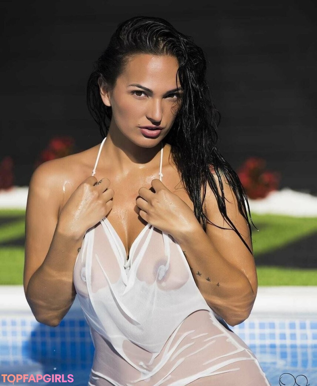 claudiabavel gold xxx model archive