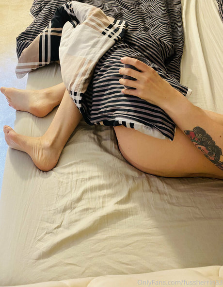 ladylisa33 pornographic actress photo